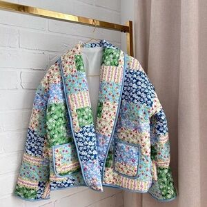 Vintage Floral Print Cropped Quilted Puffer Coat
